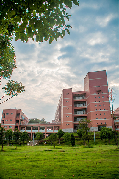 湘潭大學