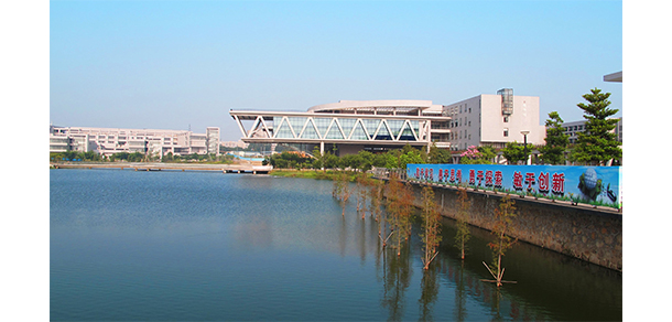 東莞職業(yè)技術學院 - 最美大學