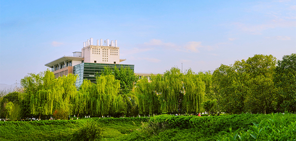 寶雞職業(yè)技術(shù)學(xué)院 - 最美大學(xué)