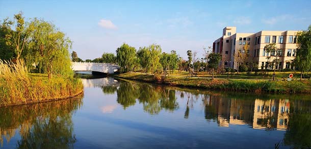 上海海關學院 - 最美院校